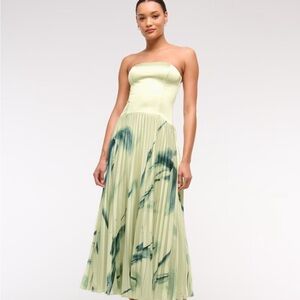 The A&F Giselle Drop-Waist Maxi Dress